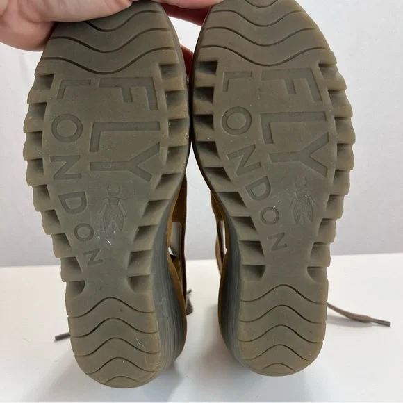 FLY London Yema Taupe Peep Toe Wedge Sandals Size 39/8-8.5 Chunky Cleat Boho - Picture 6 of 12